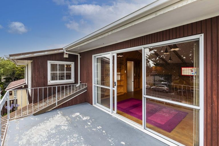 Photo of property in 19 Brookby Crescent, Avonhead, Christchurch, 8042