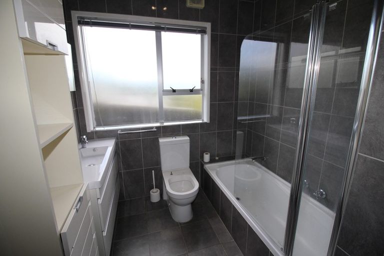 Photo of property in 28 Bassett Road, Johnsonville, Wellington, 6037