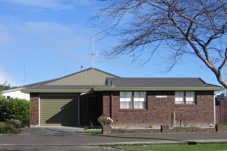 Photo of property in 2-6 Mcarthur Street, Terrace End, Palmerston North, 4410