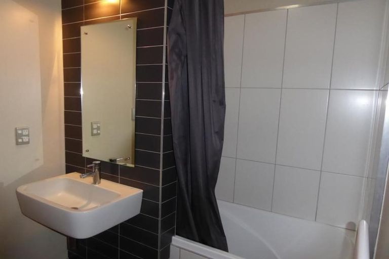 Photo of property in Vespa Apartments, 305/20 Hanson Street, Mount Cook, Wellington, 6021