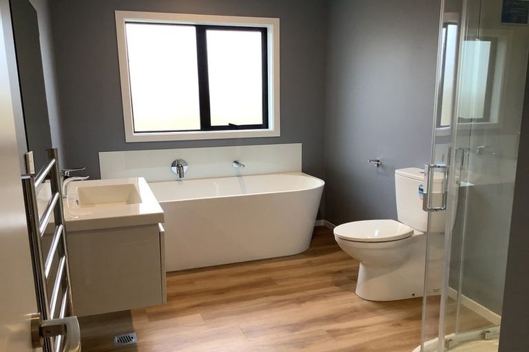 Photo of property in 35 Grovedale Square, Wainuiomata, Lower Hutt, 5014