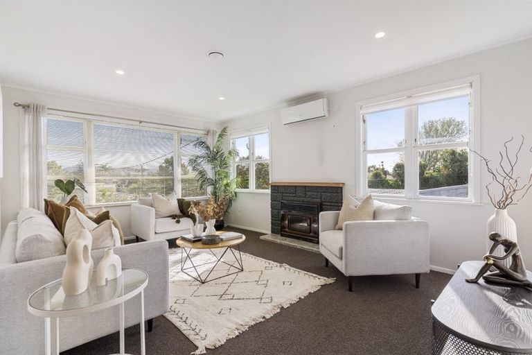 Photo of property in 13 Sheehan Road, Te Atatu South, Auckland, 0610