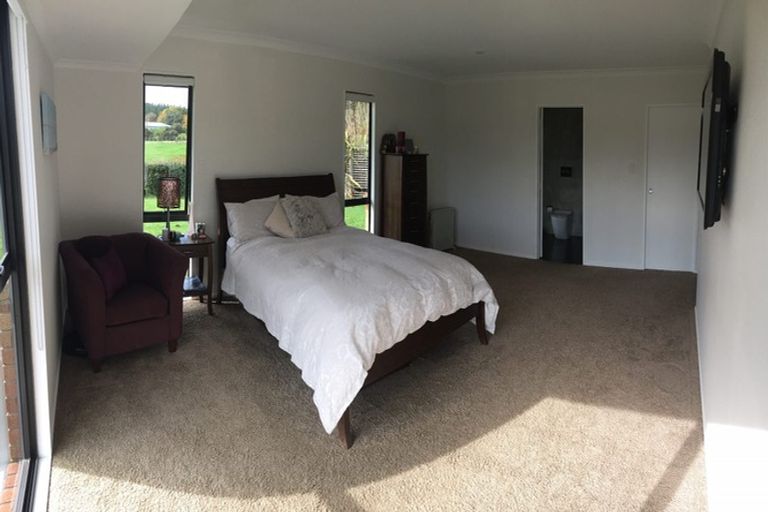 Photo of property in 255 Ararimu Valley Road, Helensville, Waimauku, 0882