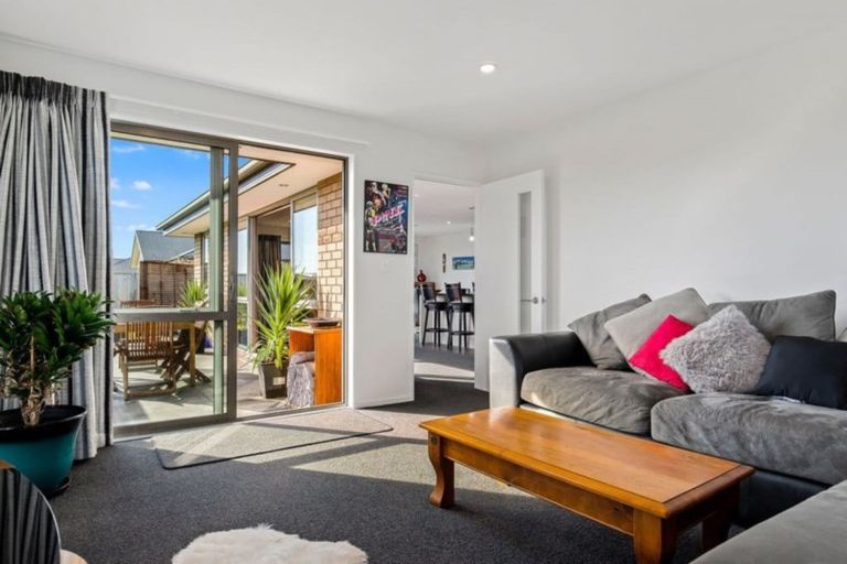 Photo of property in 2 Foxton Drive, Kaiapoi, 7630