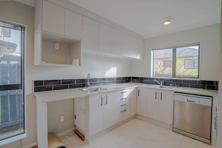 Photo of property in 13 Crossandra Drive, Mangere, Auckland, 2022