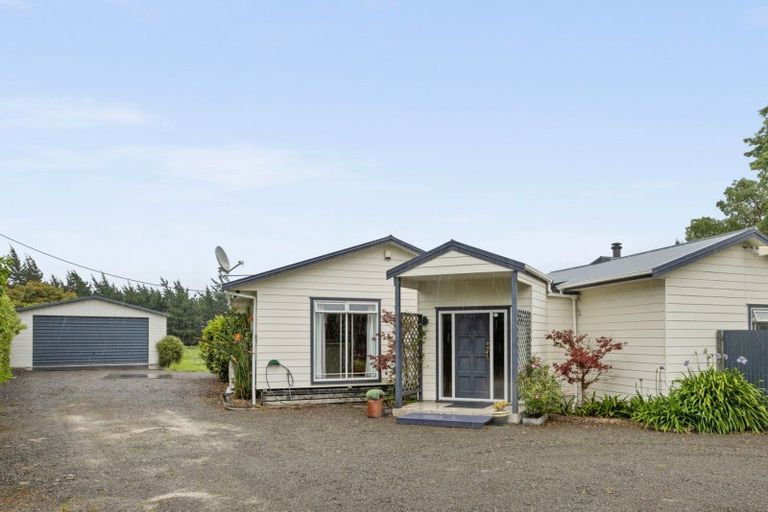 Photo of property in 579 Swamp Road, Puketapu, Napier, 4183