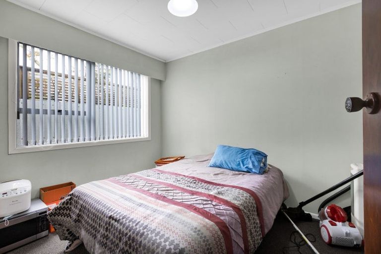 Photo of property in 2/84 Miranda Street, Stratford, 4332