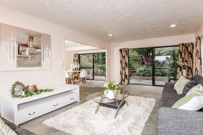 Photo of property in 22 Darcy Place, Massey, Auckland, 0614