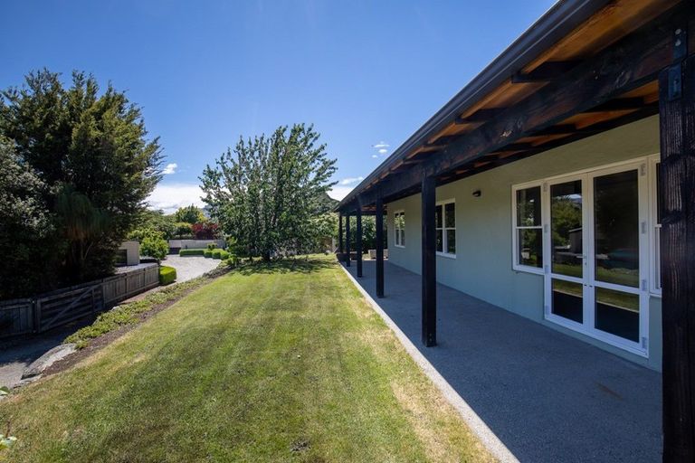 Photo of property in 10 Mercury Place, Wanaka, 9305