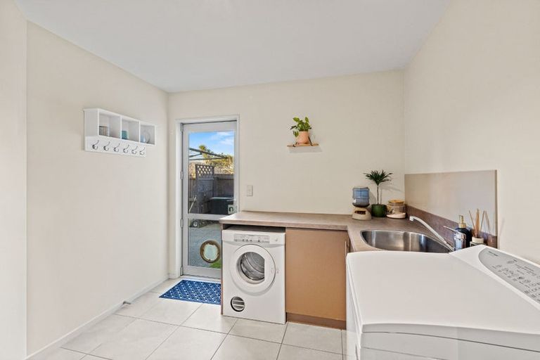 Photo of property in 12 Sandalwood Place, Waimairi Beach, Christchurch, 8083
