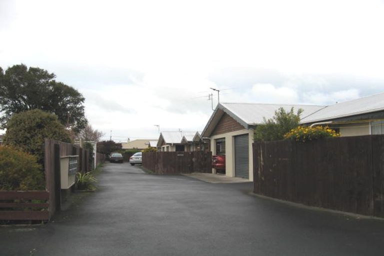 Photo of property in 1/205 Oxford Street, South Dunedin, Dunedin, 9012
