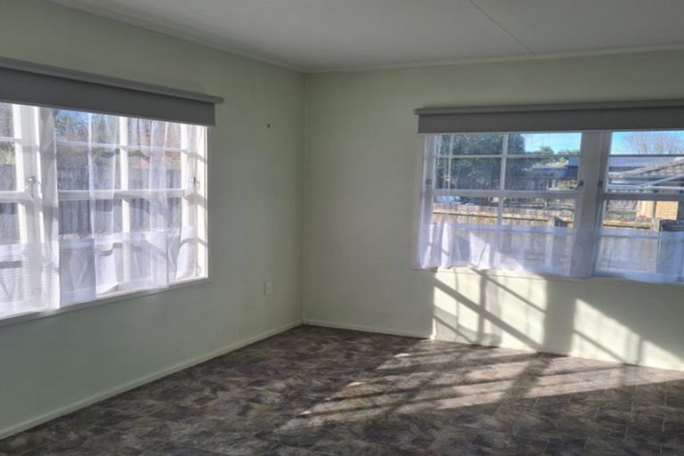 Photo of property in 61 Sandspit Road, Waiuku, 2123