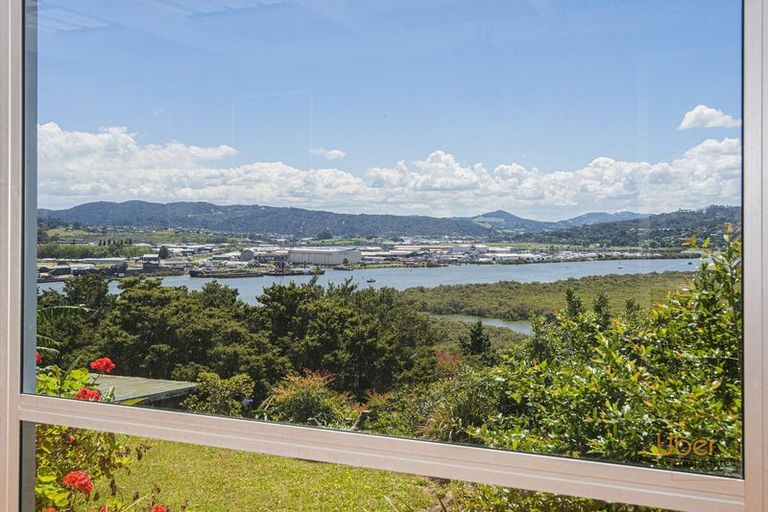 Photo of property in 50 George Point Road, Onerahi, Whangarei, 0110
