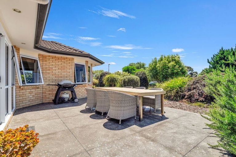 Photo of property in 3 Omana Avenue, Shelly Beach, Helensville, 0874