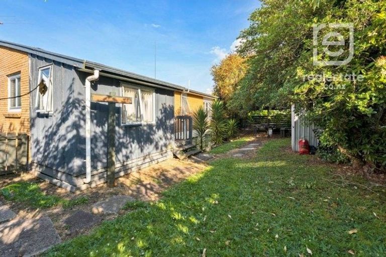 Photo of property in 44 Christmas Road, Manurewa, Auckland, 2102