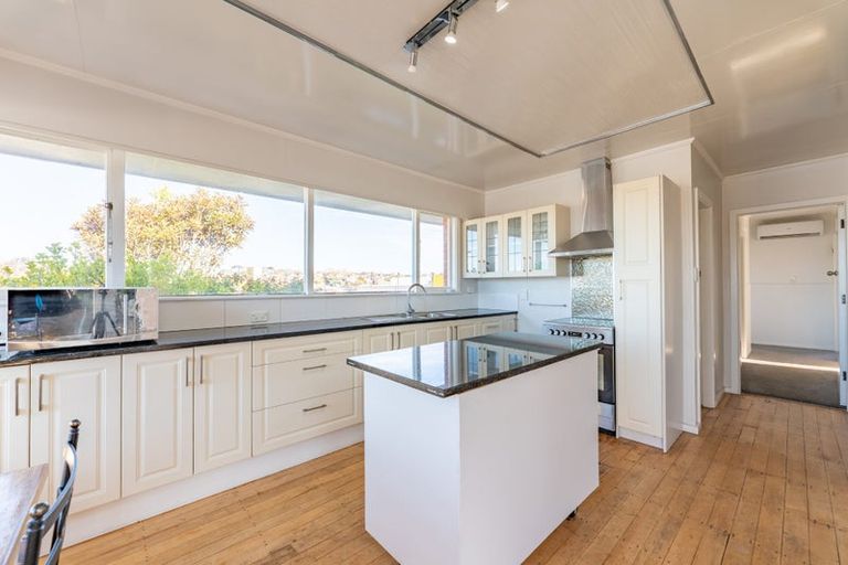 Photo of property in 5 Hobbs Street, Waimataitai, Timaru, 7910