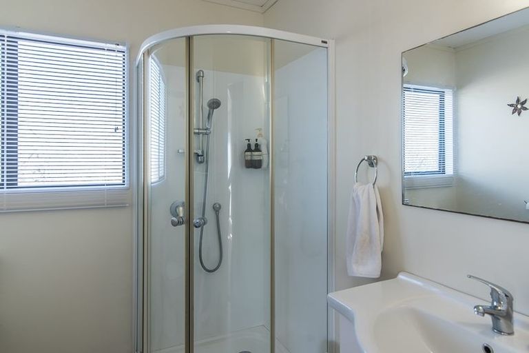 Photo of property in 71b Raumati Road, Raumati Beach, Paraparaumu, 5032