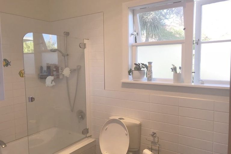 Photo of property in 267 Riverside Drive, Waterloo, Lower Hutt, 5011