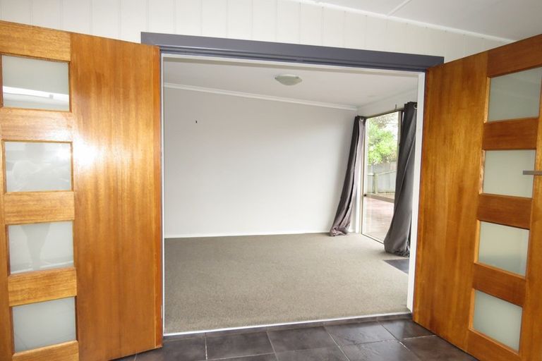 Photo of property in 32 Brougham Street, Westport, 7825