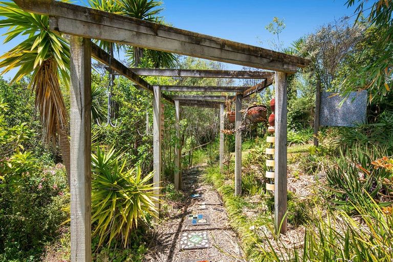 Photo of property in 56a Kaipara Coast Highway, Helensville, Kaukapakapa, 0871
