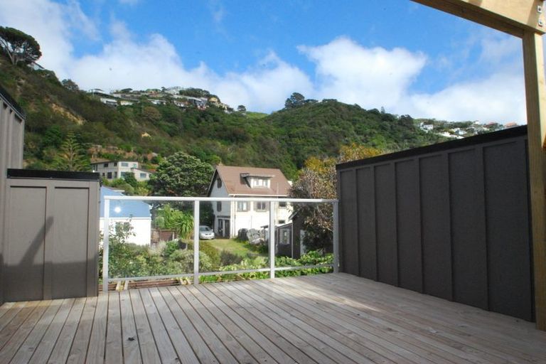 Photo of property in 220 Queens Drive, Lyall Bay, Wellington, 6022