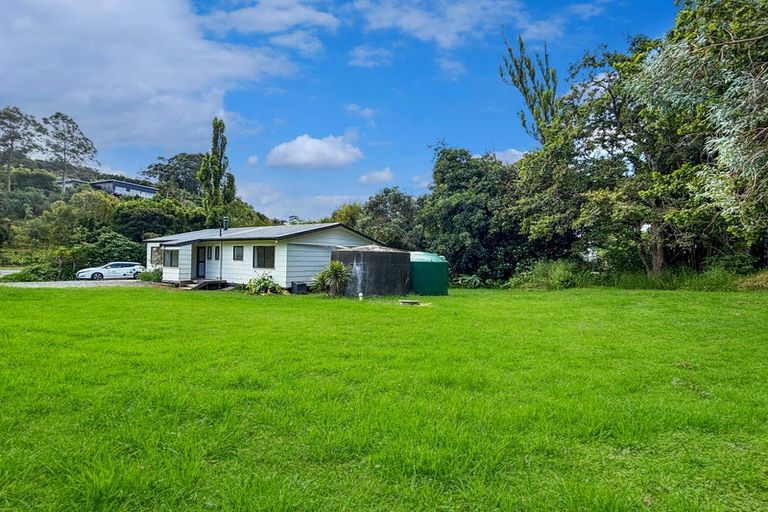 Photo of property in 8 Brick Bay Drive, Sandspit, Warkworth, 0982