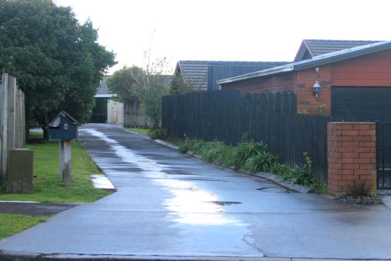 Photo of property in 1/10 Kenwick Place, Burswood, Auckland, 2013