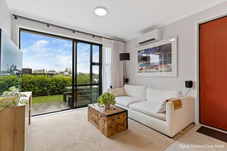 Photo of property in 30 Raranga Lane, Hobsonville, Auckland, 0616