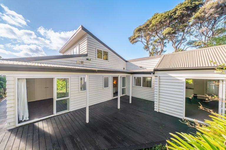 Photo of property in 188 Paremata Road, Paremata, Porirua, 5024