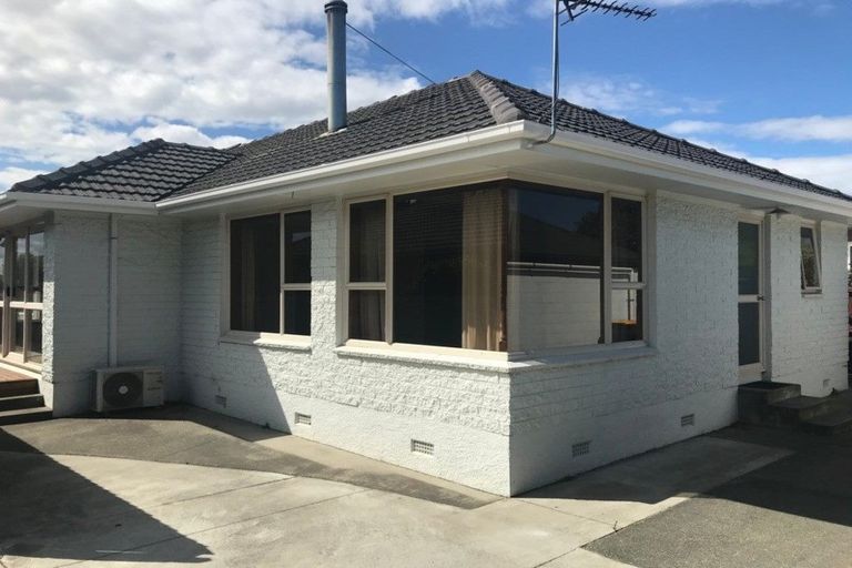 Photo of property in 15 Rosella Street, Broomfield, Christchurch, 8042