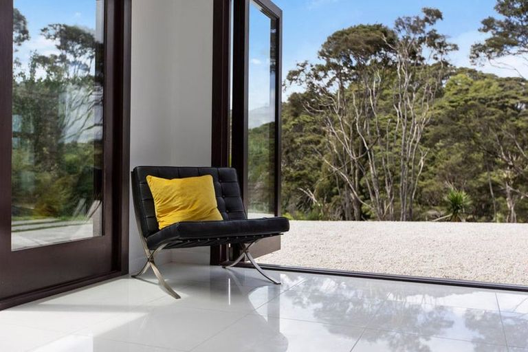 Photo of property in 231c Huia Road, Titirangi, Auckland, 0604