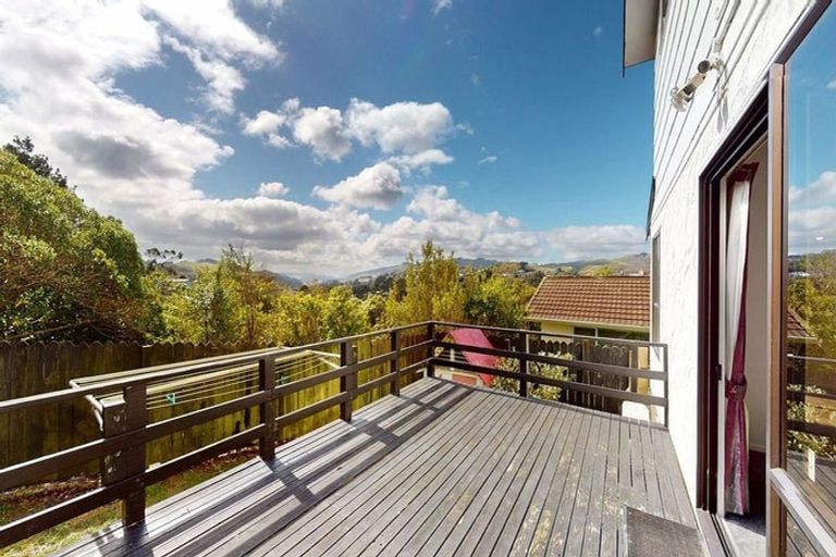 Photo of property in 3 Makatote Grove, Churton Park, Wellington, 6037