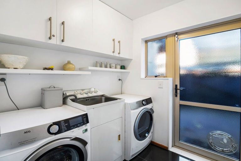 Photo of property in 299 Oceanbeach Road, Mount Maunganui, 3116