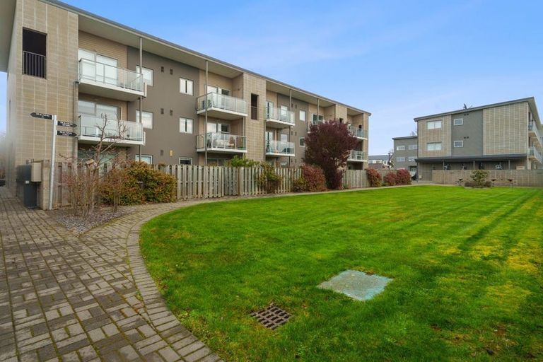 Photo of property in A9/101 Caledonian Road, St Albans, Christchurch, 8014