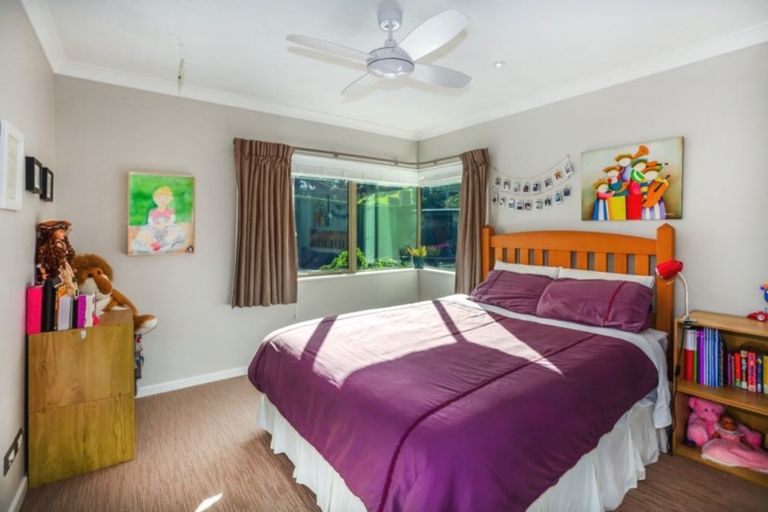 Photo of property in 4 Lamont Place, Waikanae, 5036