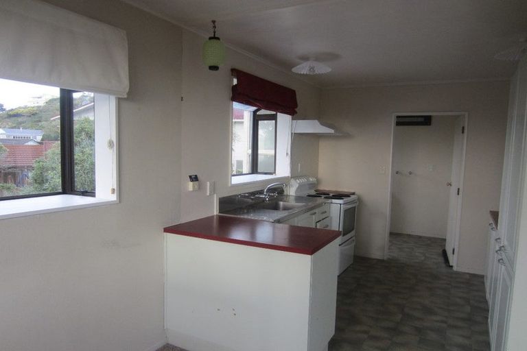 Photo of property in 16 Nalanda Crescent, Broadmeadows, Wellington, 6035