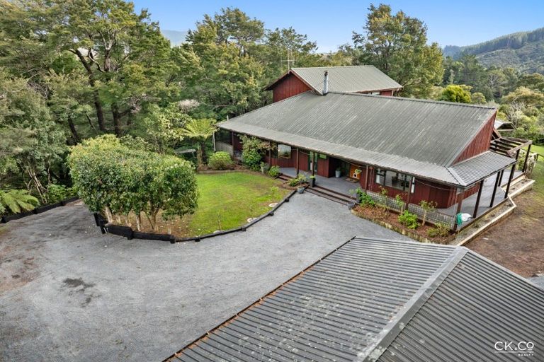 Photo of property in 3 Roseveare Grove, Te Marua, Upper Hutt, 5018