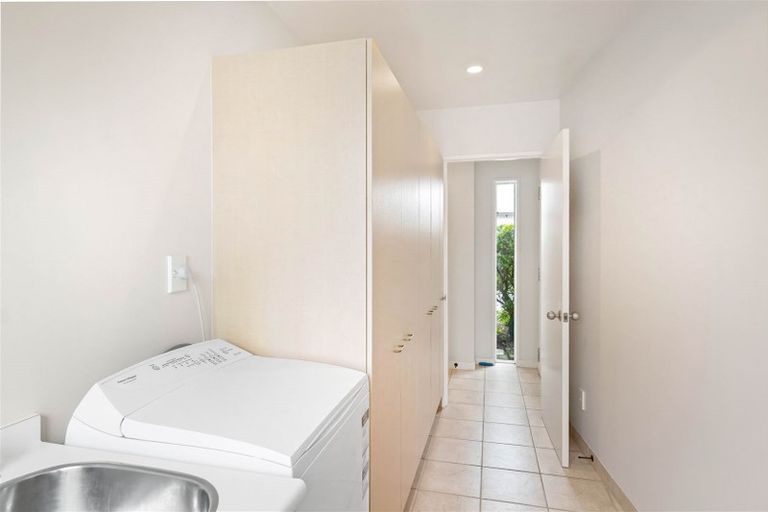 Photo of property in 1 Matisse Place, Burnside, Christchurch, 8053