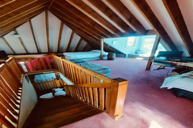 Photo of property in 36 Park Terrace, Corsair Bay, Lyttelton, 8082