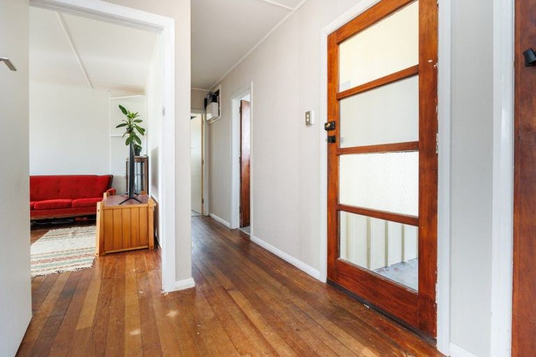 Photo of property in 143 Rangiora Avenue, Roslyn, Palmerston North, 4414