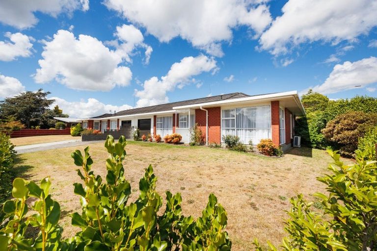 Photo of property in 23 Wallace Place, Hokowhitu, Palmerston North, 4410