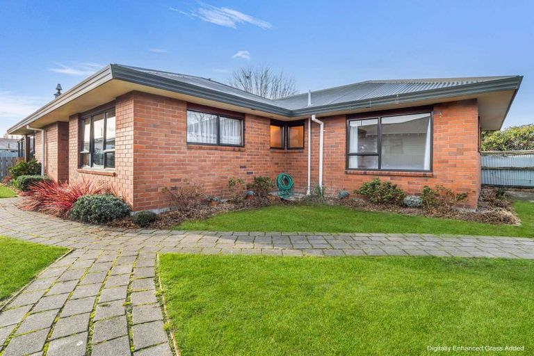 Photo of property in 22 Nixon Street, Tinwald, Ashburton, 7700