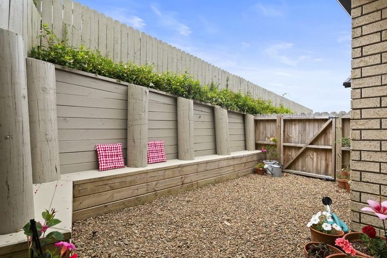 Photo of property in 36 Max Short Drive, Pukekohe, 2120