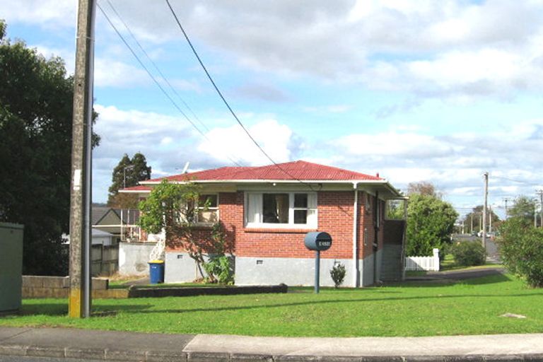 Photo of property in 1/783 Te Atatu Road, Te Atatu Peninsula, Auckland, 0610