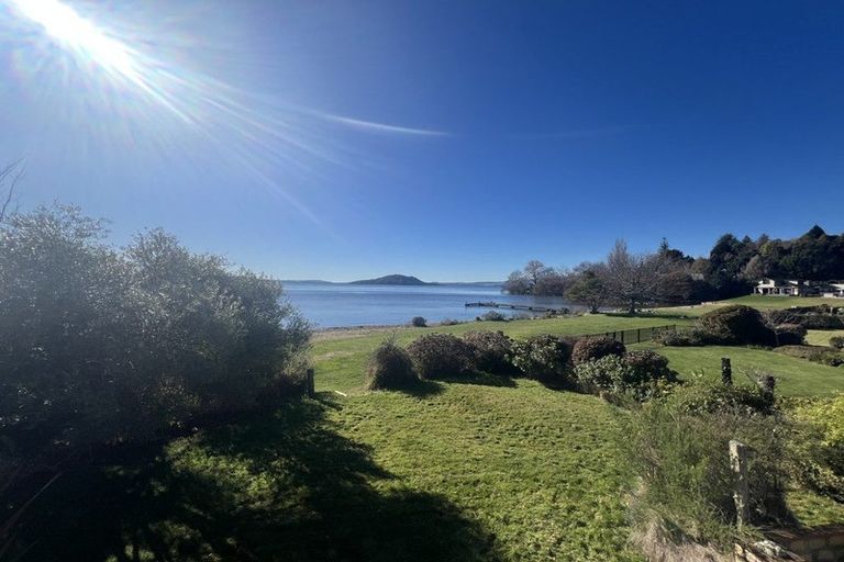 Photo of property in 16b Gemini Place, Kawaha Point, Rotorua, 3010