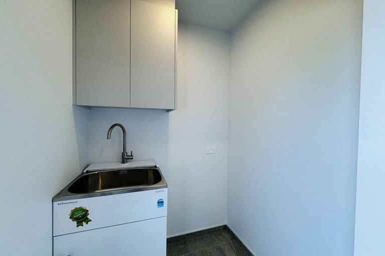 Photo of property in 5a Malaga Crescent, Harewood, Christchurch, 8051