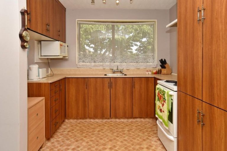 Photo of property in 6 Florance Place, Parklands, Christchurch, 8083