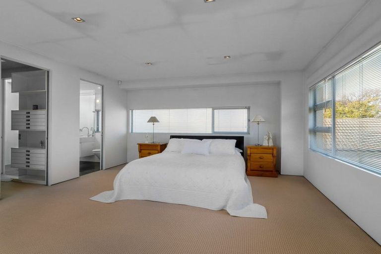 Photo of property in 97a Fendalton Road, Fendalton, Christchurch, 8014