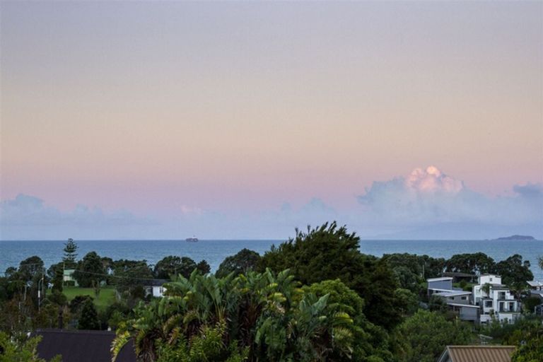 Photo of property in 95b Braemar Road, Castor Bay, Auckland, 0620