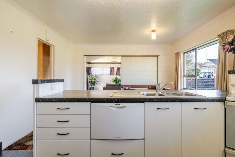 Photo of property in 16 Baring Street, Bunnythorpe, Palmerston North, 4481